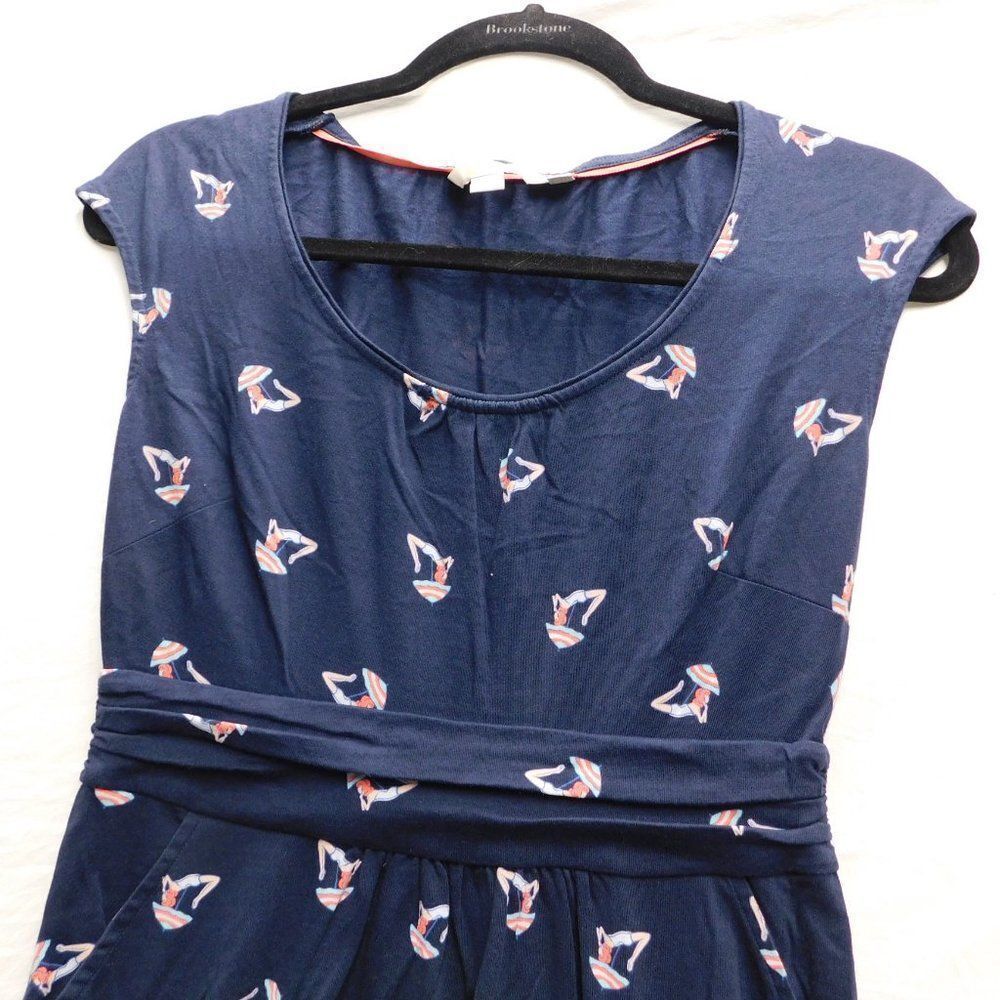 Boden Sz 10 Swimming Girls Print Navy Knit Dress EUC - Picture 3 of 4